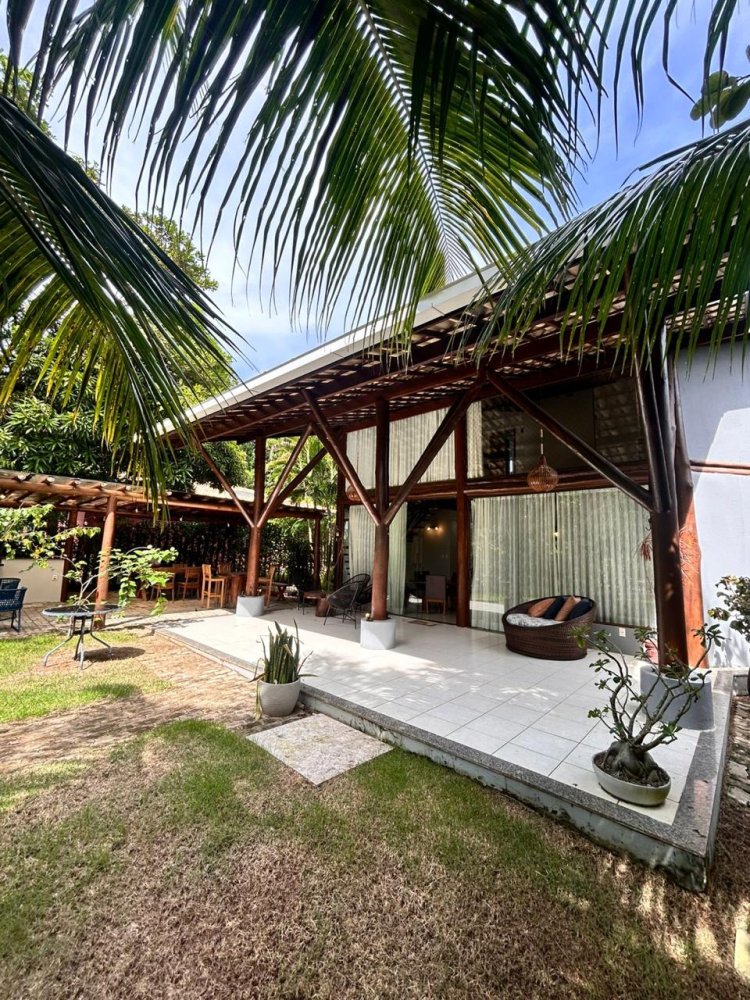 Casa Alto Padrão - Venda - Busca Vida (abrantes) - Camaçari - BA