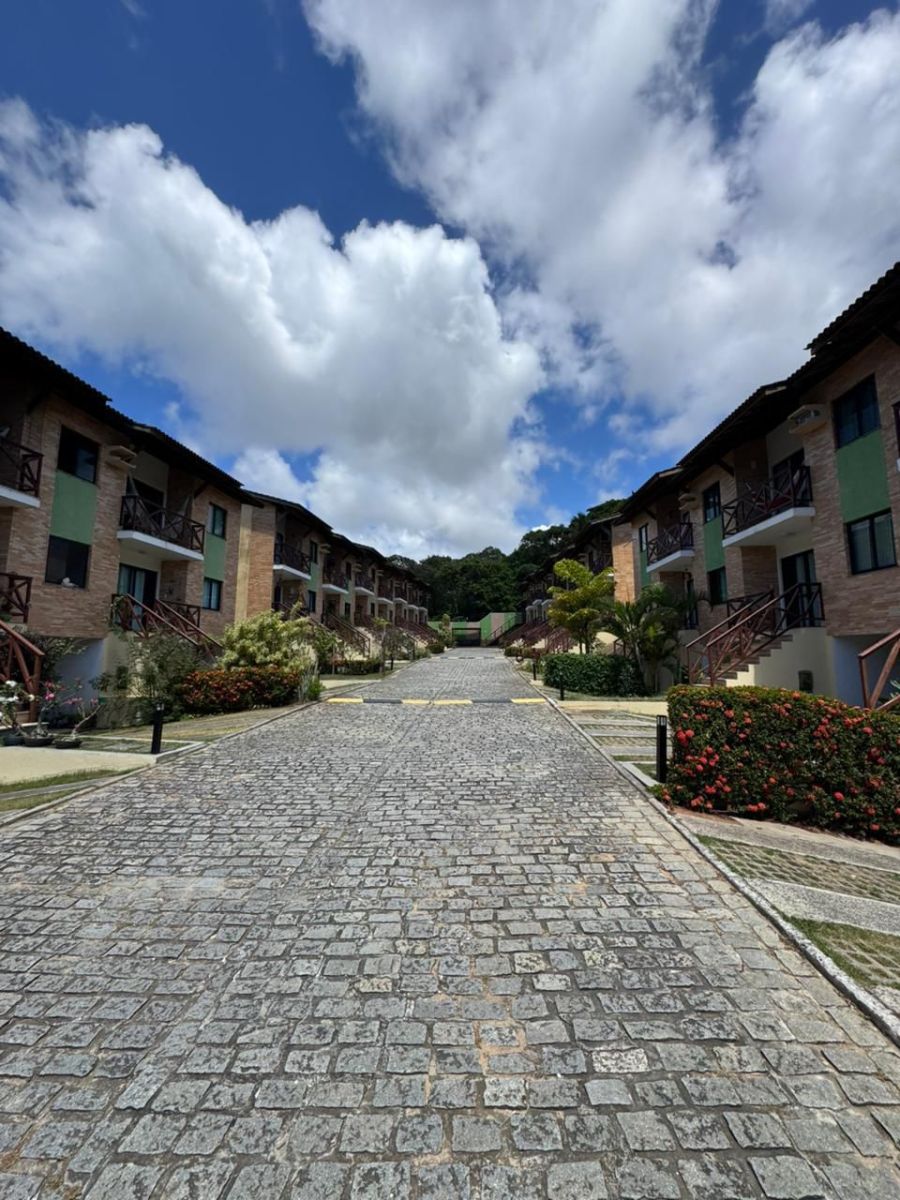 Casa Triplex - Venda - Patamares - Salvador - BA