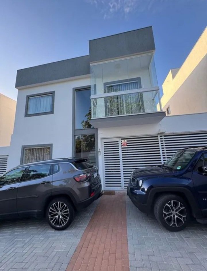 Casa Alto Padrão - Venda - Buraquinho - Lauro de Freitas - BA