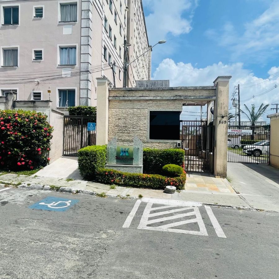 Apartamento - Venda - Recreio Ipitanga - Lauro de Freitas - BA